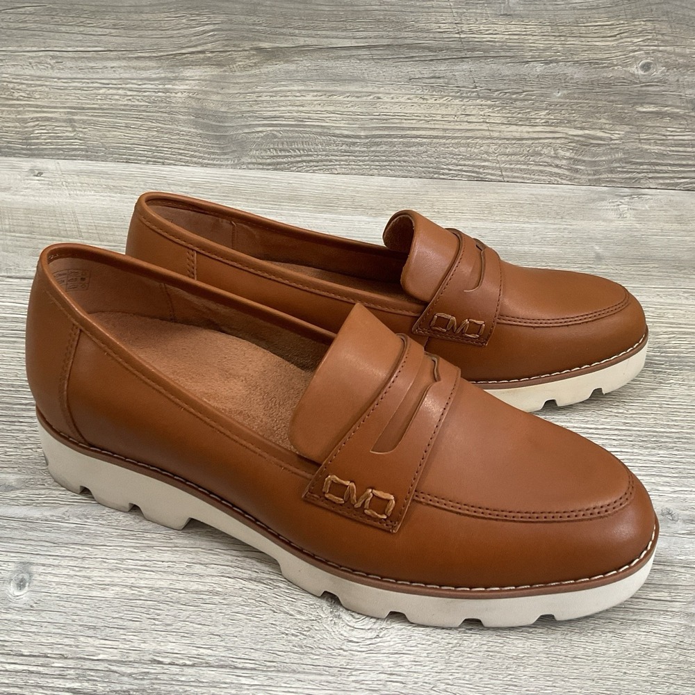 Vionic Cheryl II Tan Suede Loafers Women's Size 8W Wide Arch Support Comfort